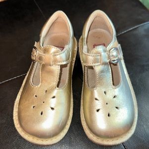 L’Amour Gold Shoes Toddler Girl Size 10 ECU